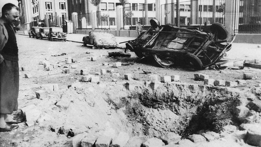 Последствия немецкой бомбардировки Парижа, 3 июня 1940 года