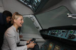 Юлия Тимошенко во время посещения Авиационного научно-технического комплекса им. Антонова в Киеве. 2009 год 