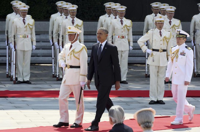 Обама во время визита в Японию