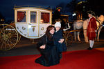 Актриса Алена Хмельницкая с дочерью перед премьерой мюзикла «Красавица и Чудовище»