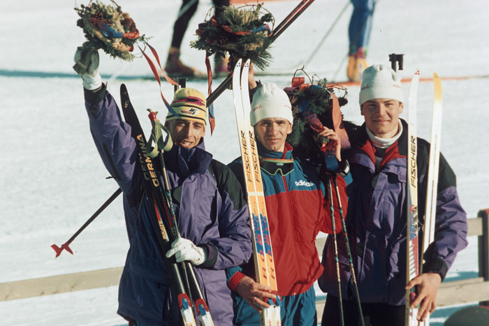 Призеры биатлонной гонки на 20 км на Олимпиаде-1994. В середине — Сергей Тарасов