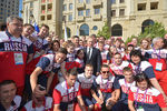 Президент России Владимир Путин во время встречи со спортсменами сборной России в деревне атлетов 