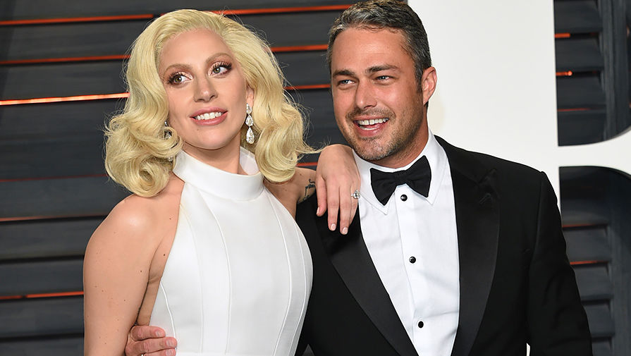 Леди Гага и Тейлор Кинни на&nbsp;88-й церемонии вручения кинопремии «Оскар», 2016&nbsp;год