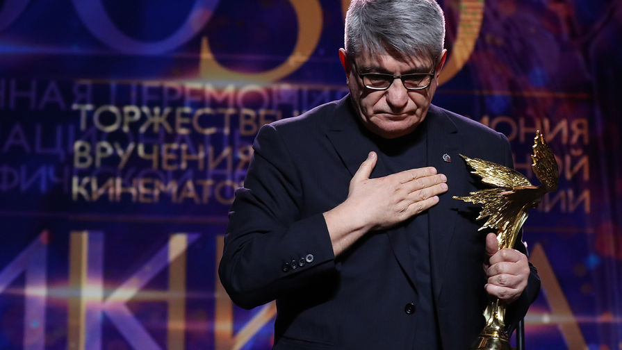 Режиссер Александр Сокуров на церемонии вручения наград кинопремии «Ника» в Москве, 28 марта 2017 года