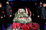 На церемонии прощания с Арменом Джигарханяном в Москве, 17 ноября 2020 года