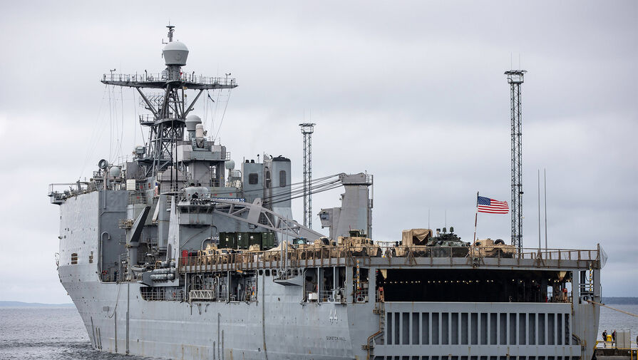 ВМС США впервые доставили с помощью дронов груз на движущееся судно в море