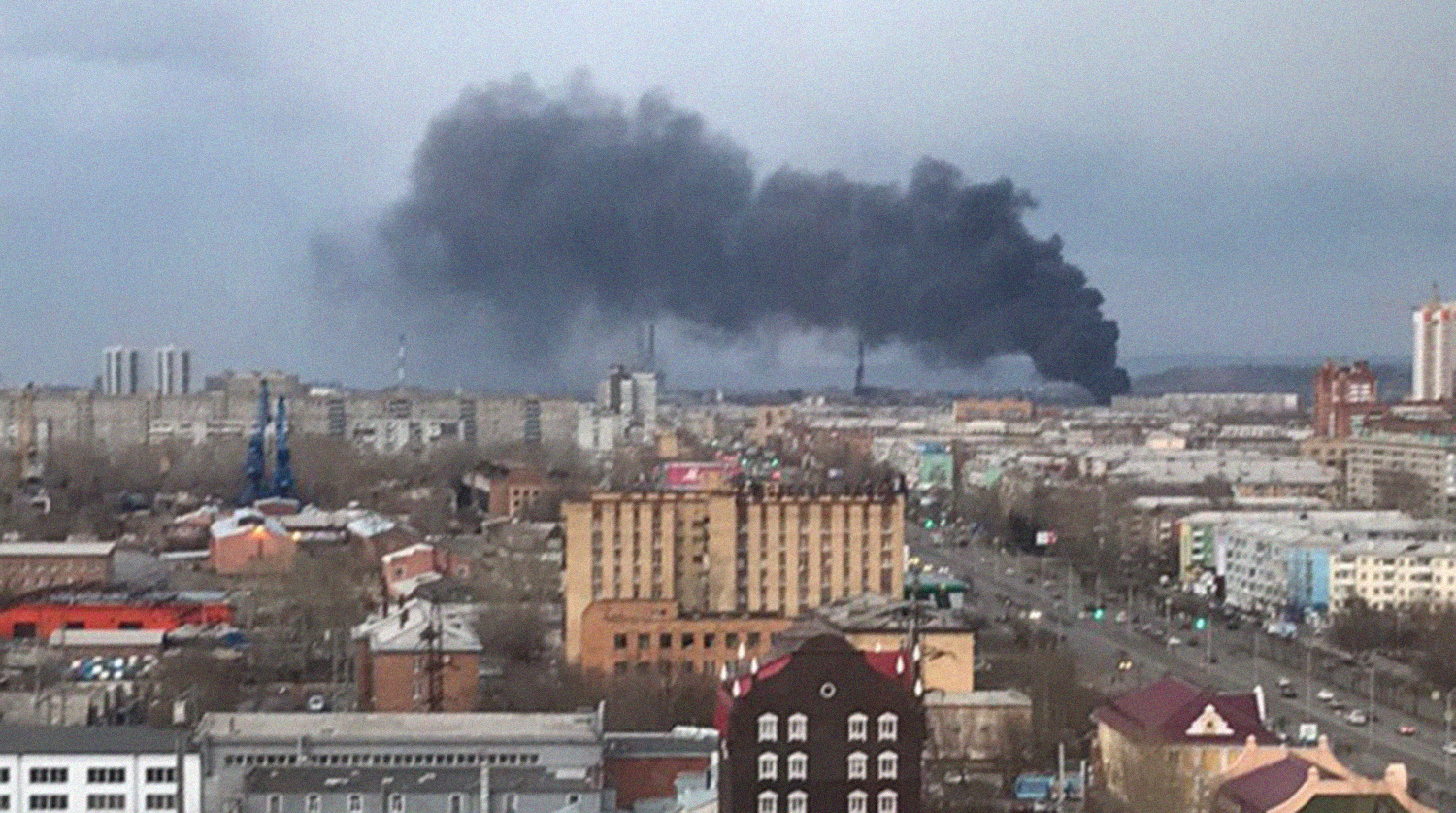 Во время пожара на заводе Красмаш в Красноярске, 26 апреля 2019 года
