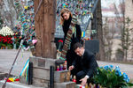 Президент Украины Владимир Зеленский и его супруга Елена во время возложения цветов в день 6-летней годовщины событий на Майдане, 20 февраля 2020 года