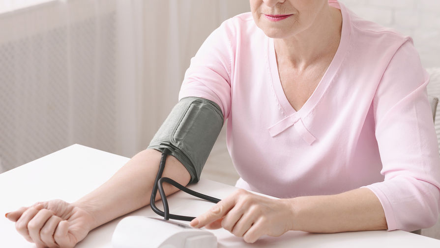 Кардиологи выяснили, имеет ли смысл проверять кровяное давление дома 