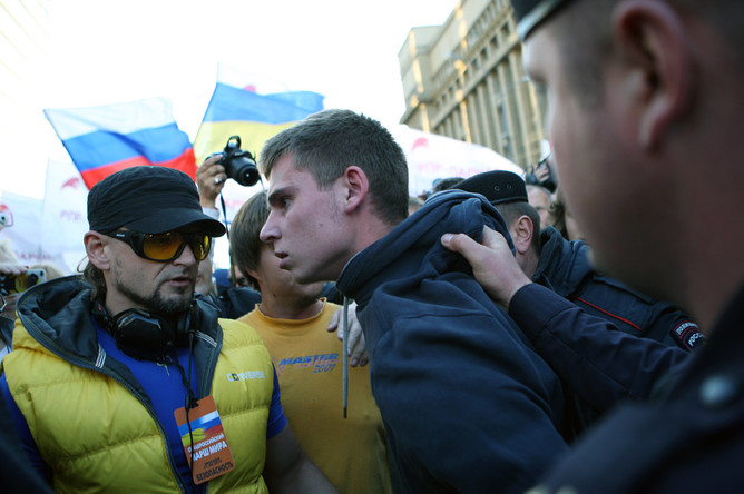 Участники акции оппозиции «Марш мира» в Москве