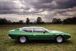 <b>Lamborghini Espada</b> (годы выпуска: 1968 - 1978). Автомобиль оснащался расположенным спереди двигателем V12 объёмом 4.0 литра (325 л. с.) с шестью двухкамерными карбюраторами. Большинство коробок передач были механическими, но на поздние версии Espada опционно ставились и «автоматы» Chrysler. Это были одни из первых АКПП, способных справиться с крутящим моментом спортивного V12. Всего было изготовлено 1217 автомобилей, это была самая удачная модель компании на тот момент.