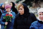 Пиар-директор Юлии Началовой Анна Исаева во время церемонии прощания с певицей на Троекуровском кладбище, 21 марта 2019 года