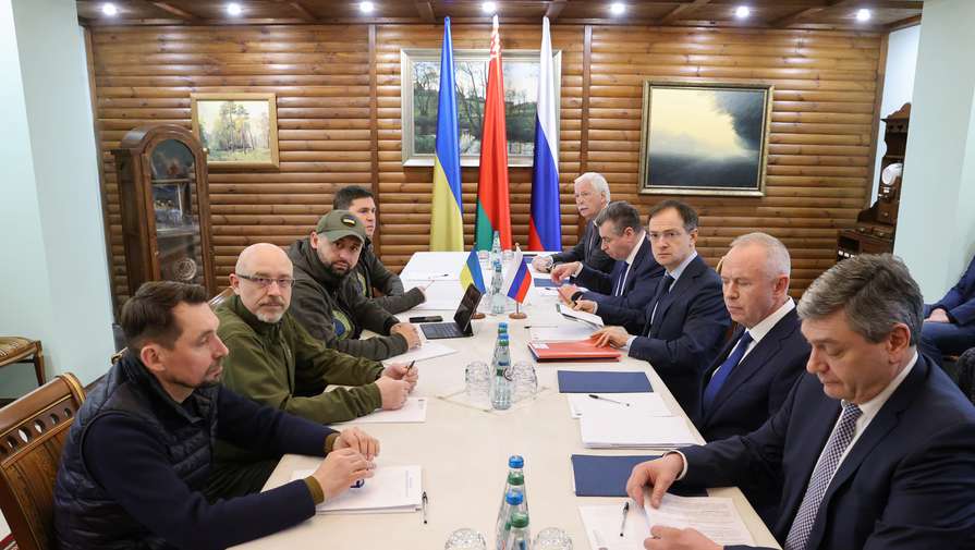 В МИД РФ назвали условия для возобновления переговоров Москвы и Киева