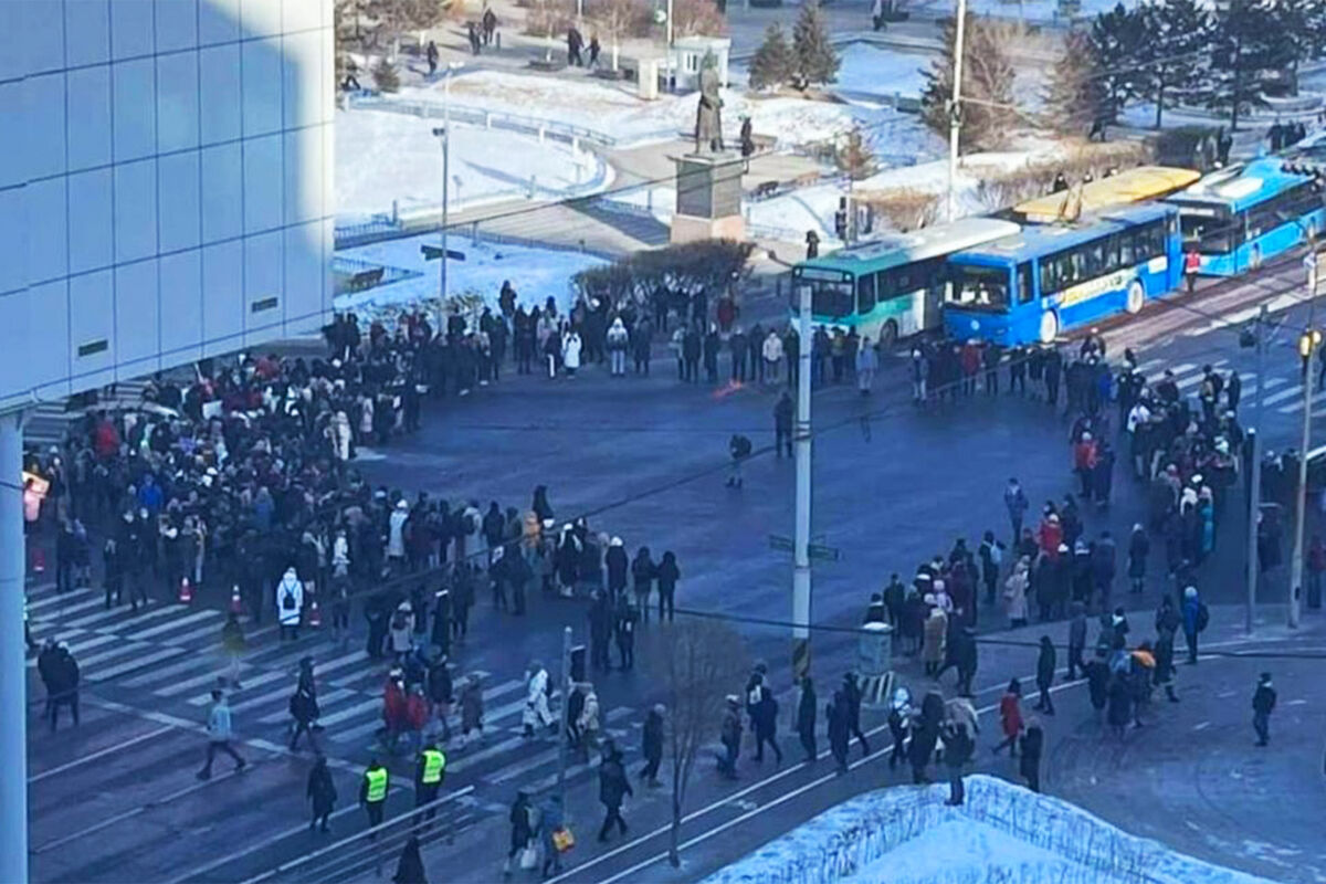 В Монголии проходят массовые протесты из-за кражи угля - Газета.Ru | Новости