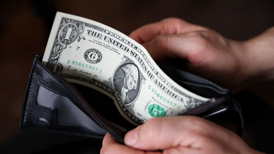 Кабмин хочет продлить продажу валютной выручки. Что будет с курсом рубля