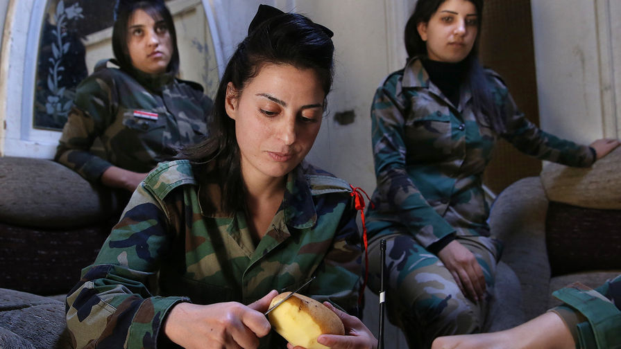 Военнослужащие женского батальона сирийской армии в&nbsp;районе Дария