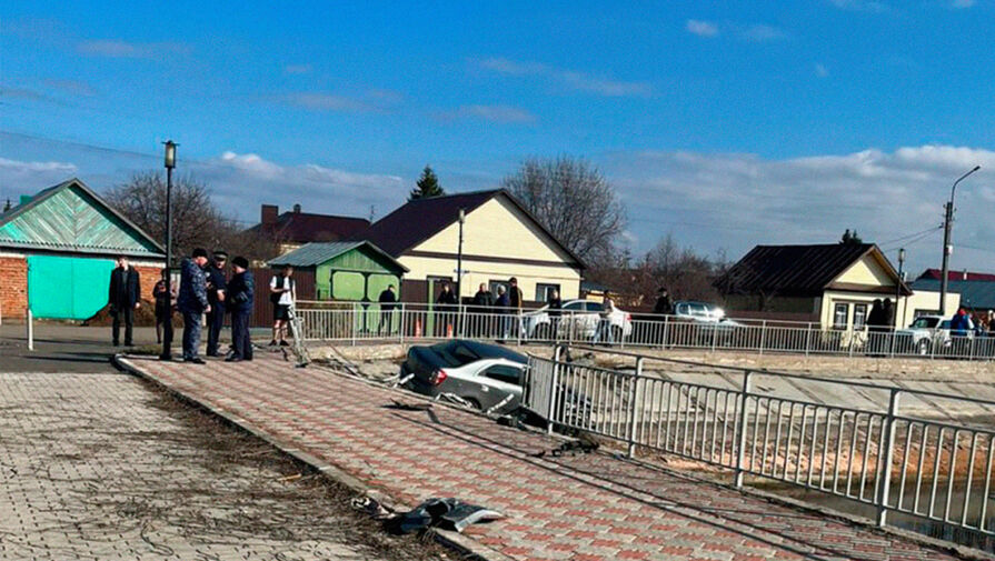 Мальчик-велосипедист погиб после наезда автомобиля на территории парка в Татарстане
