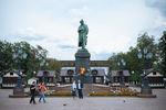 На фундаменте колокольни Страстного монастыря был установлен памятник Пушкину
