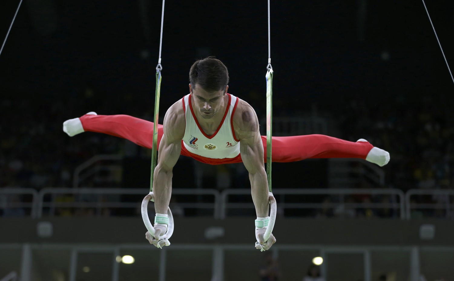 Сборная России по спортивной гимнастике уверенно преодолела квалификационный турнир и отобралась в финал с третьего места.