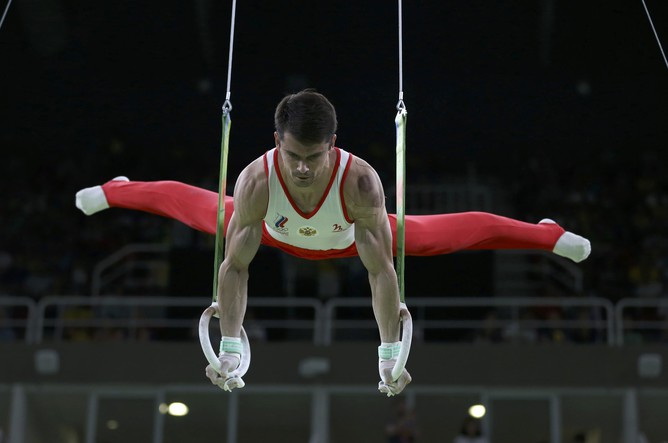 Сборная России по спортивной гимнастике уверенно преодолела квалификационный турнир и отобралась в финал с третьего места.