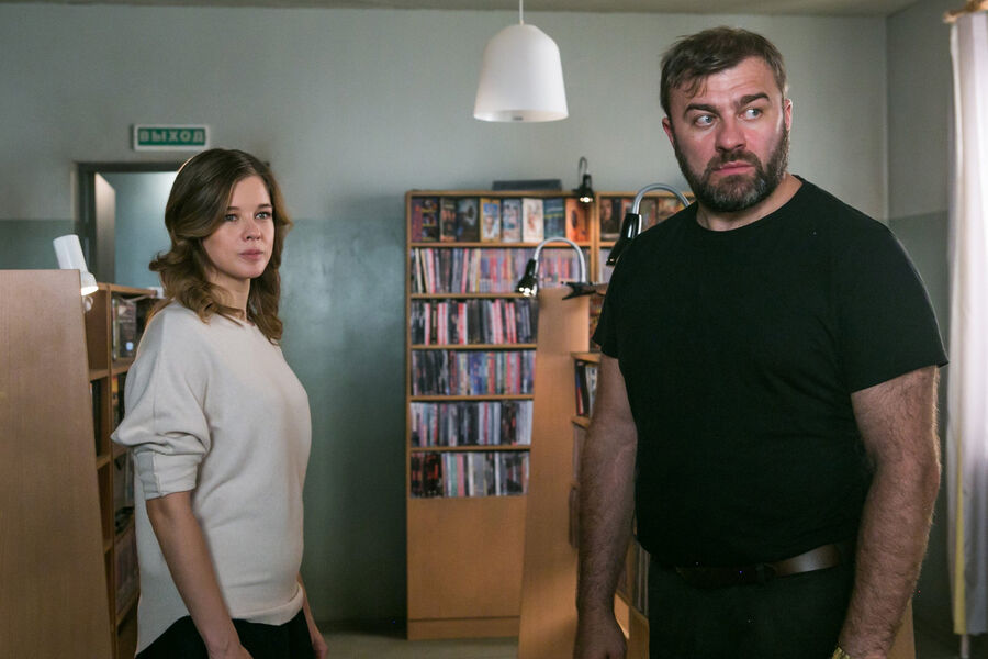<b>«Полярный» (сериал, 2019)</b>
<br><br>
В рамках сериала «Полярный» Катерина Шпица в третий раз встретилась на экране с Михаилом Пореченковым (он играл также в проекте «Куприн. Яма» – самого писателя). Актрисе вновь досталась роль возлюбленной главного героя, бывшего криминального авторитета Вити-Мясника, решившего завязать и волею судеб оказавшегося в небольшом северном городке.
<br>
Сериал снимался в городе Кировске Мурманской области. Как рассказывала актриса, сниматься было холодно. Зато ей помог опыт жизни в республике Коми в 90-е: реалии Приполярья были ей знакомы.