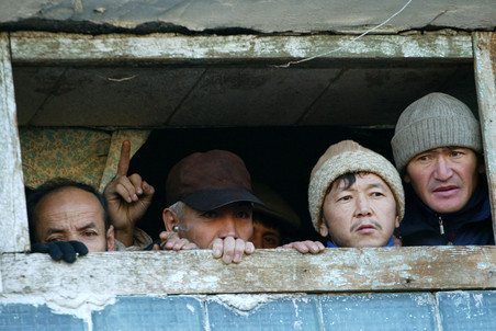 В Киргизии продолжаются волнения в СИЗО и колониях