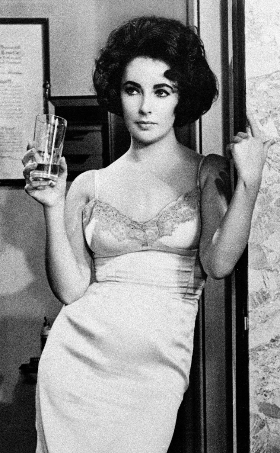 Элизабет Тейлор на съемках фильма «Баттерфилд-8» (1960)