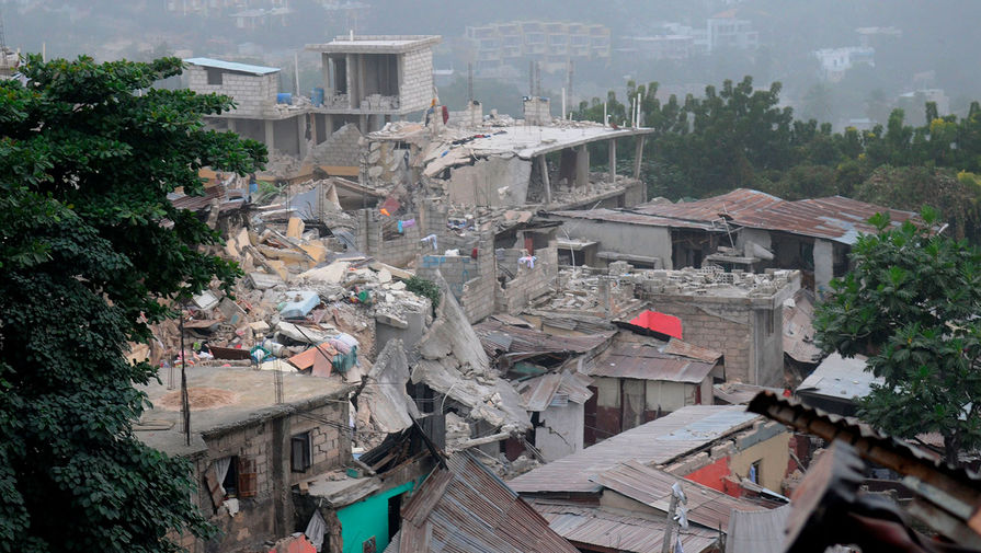Землетрясение 2010 год. Землетрясение на Гаити 2010. Землетрясение на Гаити 12 января 2010 года. Землетрясение порт о Пренс. Порто Пренс Гаити землетрясение.