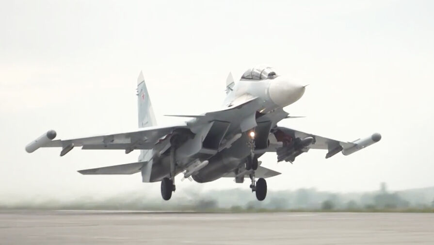 Минобороны РФ показало кадры вылетов Су-35С и Су-30СМ при уничтожении объектов ВСУ