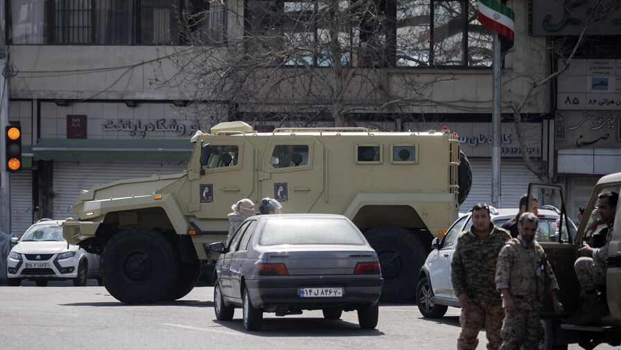 Российскую бронемашину Спартак заметили в столице Ирана