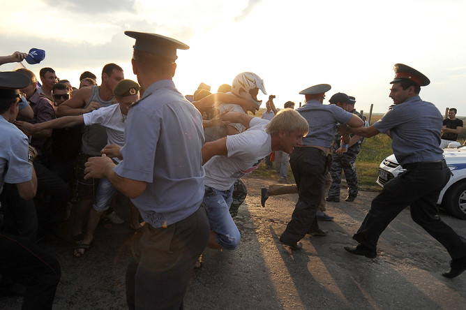 Народный сход против мигрантов в Пугачеве Саратовской области