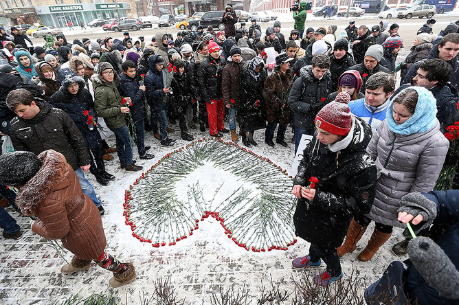 Акция поддержки и солидарности у посольства Франции в Москве