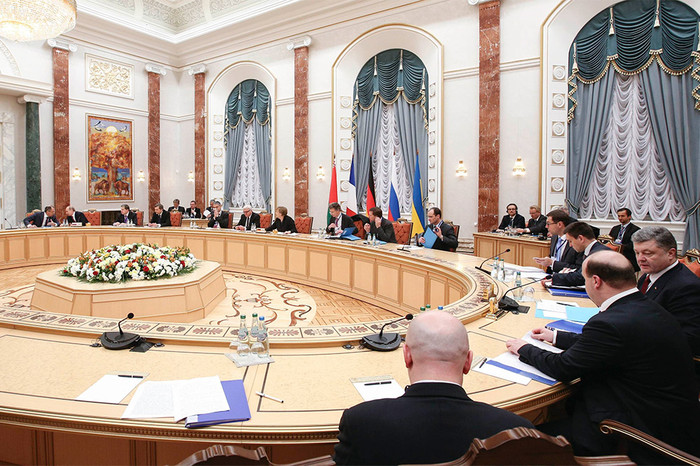 Лидеры государств во время встречи в&nbsp;Минске