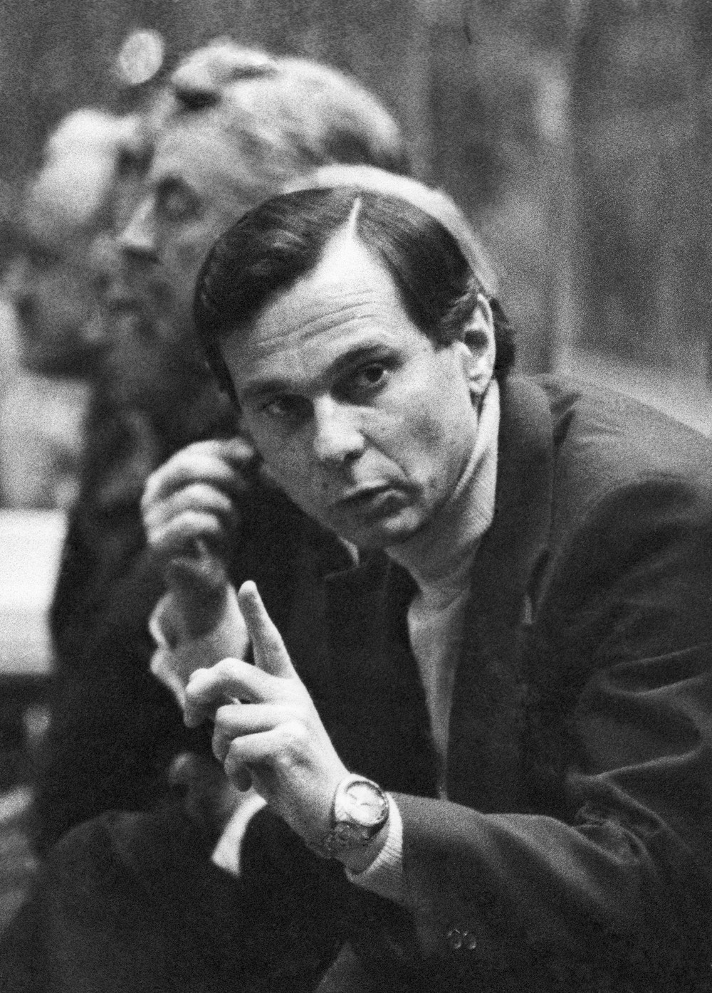 Завершив в 1967 году карьеру игрока, Иванов стал старшим тренером «Торпедо»