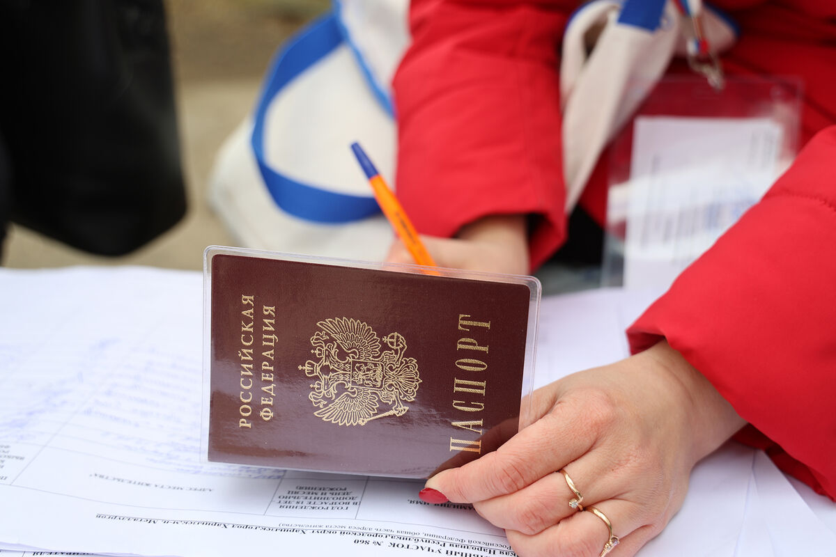 В Минцифры заявили о большой нагрузке на систему электронного голосования -  Газета.Ru | Новости