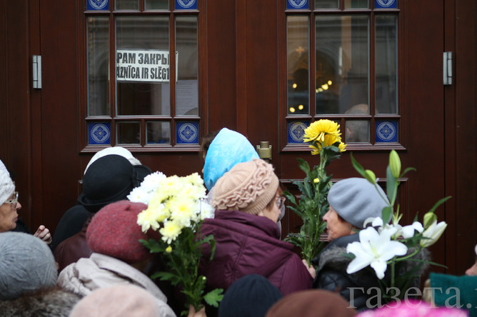 Прощание с Михаилом Задорновым в церкви Александра Невского в Риге, 15 ноября 2017 года
