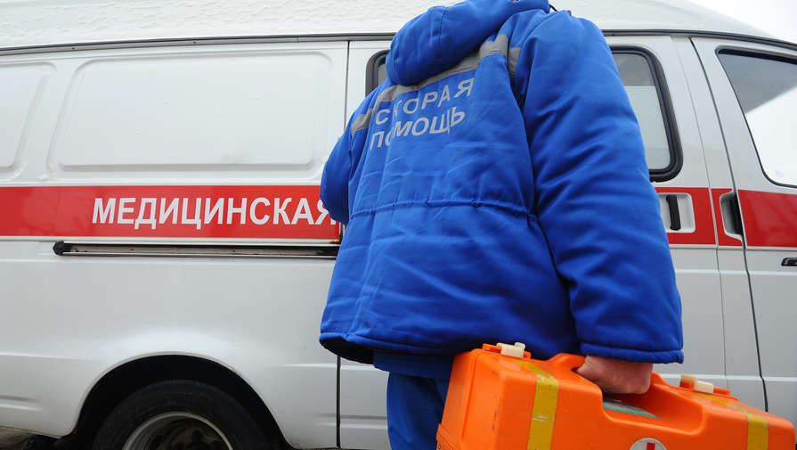В Волгоградской области у села Мачеха в ДТП погиб водитель и пострадали трое детей