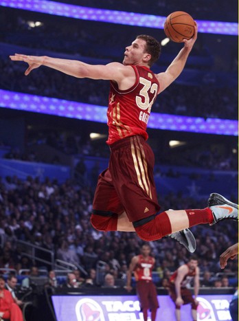 Блэйк Гриффин заколачивает данк