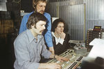 Эстрадный певец Яак Йоала (первый справа) в студии звукозаписи, 1980 год
