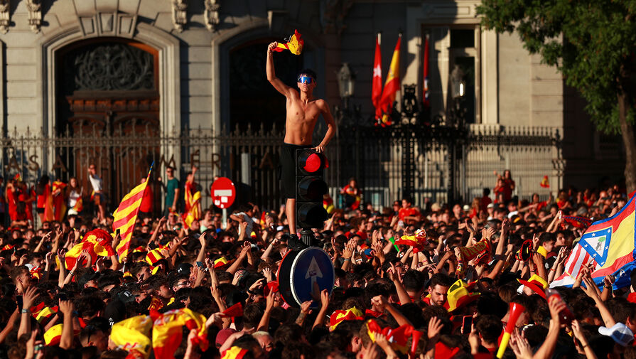 Сборная Испании провела в Мадриде чемпионский парад после Евро-2024