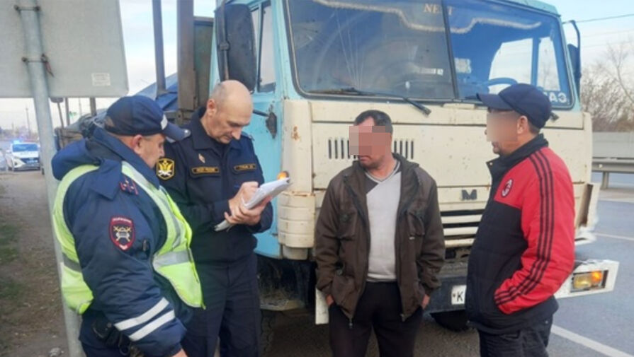 В Омской области полиция задержала КамАЗ, собственник которого задолжал 386 млн рублей