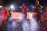 Группа The Red Hot Chili Peppers во время выступления на церемонии «Грэмми-2019»
