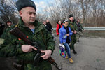 Обмен пленными по формуле «три на шесть» между ЛНР и Киевом в Луганской области