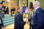 Президент Российской Федерации Борис Ельцин на передаче КВН, в которой принимала участие команда Уральского политехнического института, который окончил президент, 1996 год