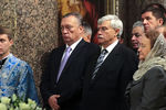 Председатель заксобрания Санкт-Петербурга Вадим Тюльпанов и губернатор Георгий Полтавченко на торжественной литургии в Казанском соборе, сентябрь 2011 года