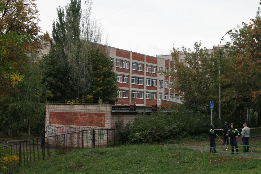 Школа №88 в&nbsp;Ижевске, где произошла стрельба, 26&nbsp;сентября 2022&nbsp;года 
