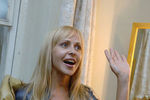 Актриса Анжелика Волчкова на сборе труппы театра «Школа современной пьесы» перед открытием 20-го сезона, 26 августа 2008 года