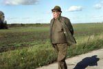 Леонид Брежнев на прогулке в охотничьем хозяйстве в Завидово, 1979 год