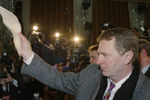 12 декабря 1993 года. Голосование лидера ЛДПР Владимира Вольфовича Жириновского на участке № 1057