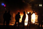 В Румынии четыре дня продолжались антиправительственные акции протеста, причем в ночь на субботу и воскресенье они ознаменовались массовыми беспорядками в Бухаресте.